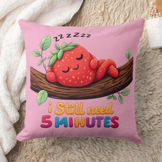 Cute Sleeping Strawberry – 20" Throw Pillow クッション (ブランケット)