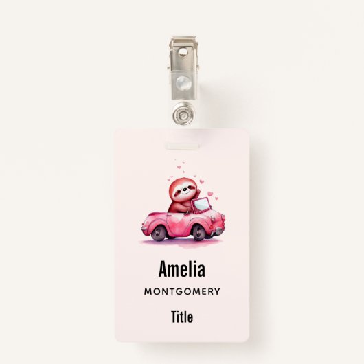 Cute Sloth Driving a Pink Convertible バッジ (裏面クリップ)