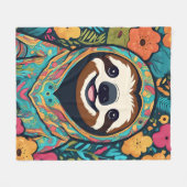 Cute sloth surrounded by flowers フリースブランケット (正面(横))
