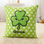 Cute Smiling Clover クッション