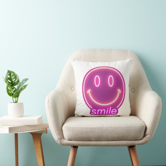 Cute Smiling Face Pillow – Cheerful Home Decor” クッション (椅子)