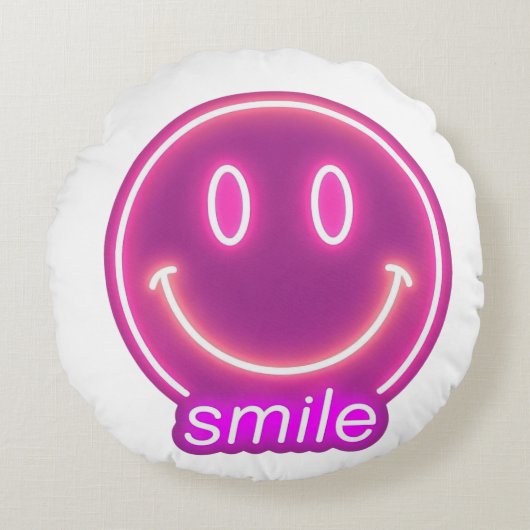 Cute Smiling Face Pillow – Cheerful Home Decor” ラウンドクッション (正面)