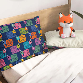 Cute Snail Pattern on Blue 枕カバー