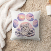 Cute Snow Leopard Paw Mountain Design クッション (ブランケット)