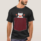Cute Snowman Inside Buffalo Plaid Pocket Holiday C Tシャツ (正面)