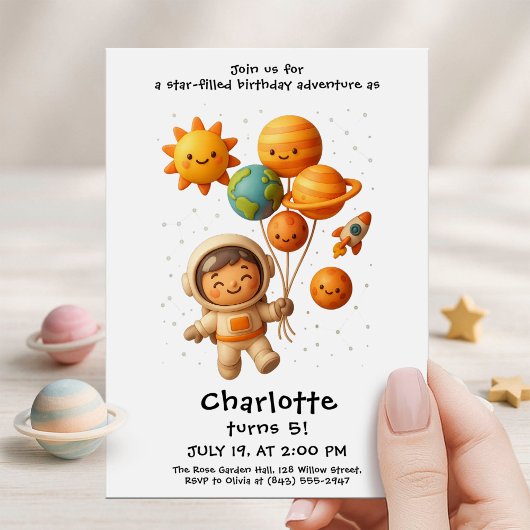 Cute Space Explorer Birthday Card 招待状