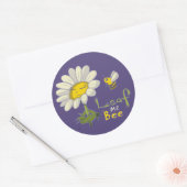  Cute Spring Scene with Daisy Flower and Bee ラウンドシール (封筒)