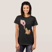 Cute Squirrel Feeding  Food Squirrel Cute Animal Tシャツ (正面フル)