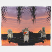 Cute Squirrels at sunset フリースブランケット (正面(横))