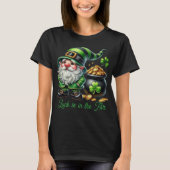 cute St. Patrick's day gnome t-shirt Tシャツ (正面)
