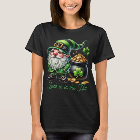 cute St. Patrick's day gnome t-shirt Tシャツ (正面)
