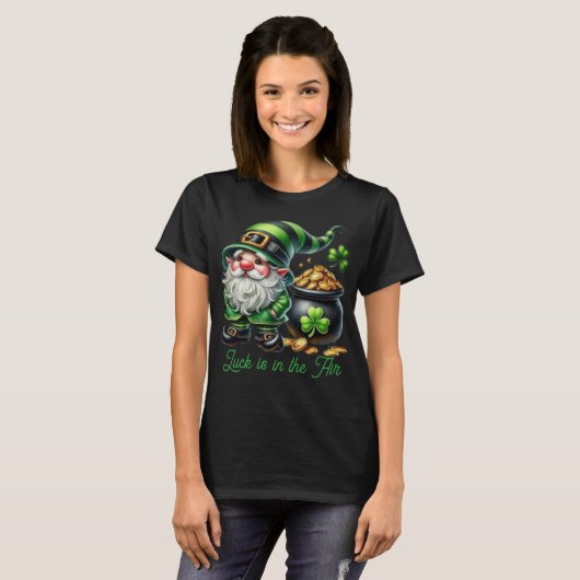 cute St. Patrick's day gnome t-shirt Tシャツ (正面フル)