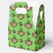 Cute St Patrick's Day Owl Cartoon フェイバーボックス (オープン)