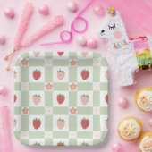 Cute Strawberry Checkered Kids Birthday  ペーパープレート (パーティー)