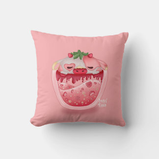 Cute Strawberry Throw Pillow – Kawaii Design クッション