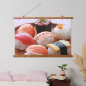 Cute Sushi Platter Tapestry – Japanese Delight 吊り下げ型タペストリー (寝室)
