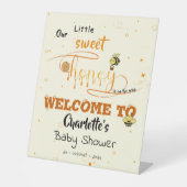 Cute Sweet Honey & Kawaii Eyeball Text Baby Shower 台座サイン (正面)
