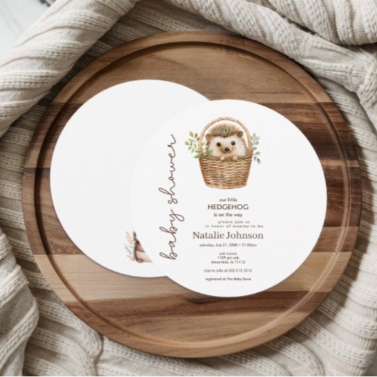 Cute Sweet Little Hedgehog Baby Shower Round 招待状