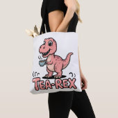 Cute Tea-Rex Pink Dinosaur – Sip Happens! トートバッグ (クローズアップ)