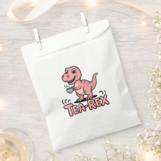 Cute Tea-Rex Pink Dinosaur – Sip Happens! フェイバーバッグ (クリップ留めされた状態)
