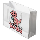 Cute Tea-Rex Pink Dinosaur – Sip Happens! ラージペーパーバッグ (正面アングル)