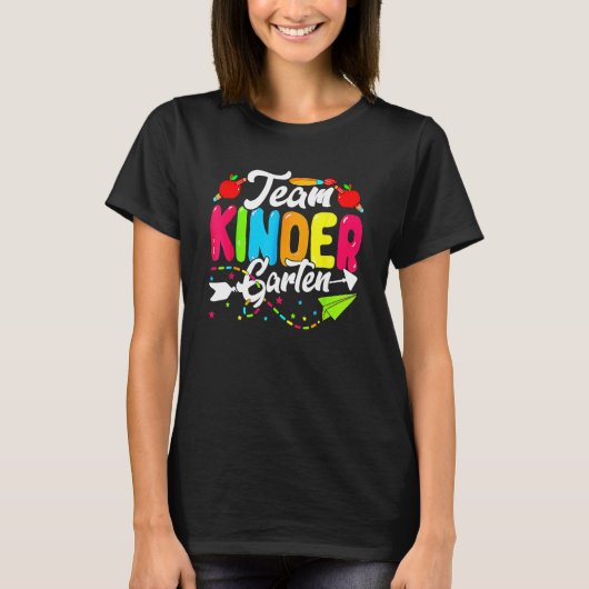 Cute Team Kindergarten Happy Back To School Teache Tシャツ (正面)