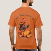 Cute Thanksgiving Turkey Autumn Pumpkins Scene Tシャツ (裏面)