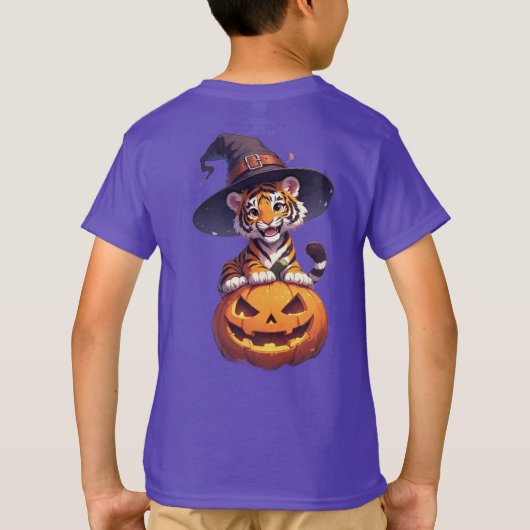 Cute Tiger Cub Wearing Witch Hat Tシャツ (裏面)
