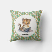 Cute Tiger Reading a Book クッション (裏面)