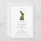 Cute Topiary Bunny blue Gingham Birthday 招待状 (正面)