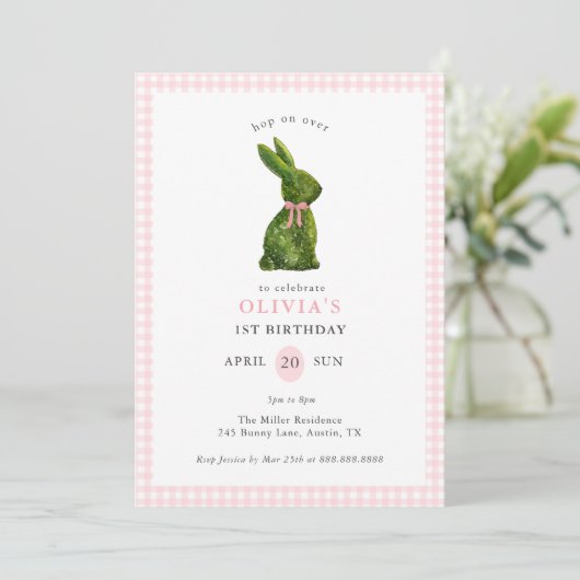 Cute Topiary Bunny Pink Gingham Girl Birthday 招待状 (スタンド正面)