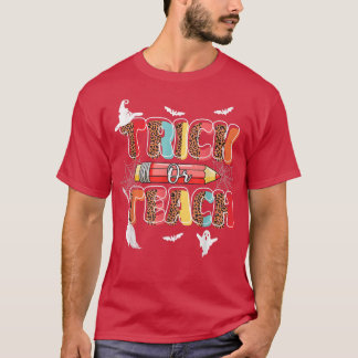 Cute Trick Or Teach Fun Halloween Teacher Leopard Tシャツ