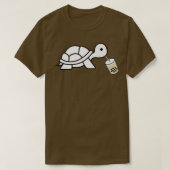 Cute Turtle Drinking Boba Bubble Milk Tea Holiday Tシャツ (デザイン正面)