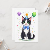 Cute Tuxedo Cat with a Bow Tie Happy Birthday カード (正面/裏面インサイチュ)