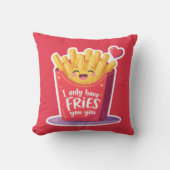 Cute Valentine French Fries Pun クッション (正面)