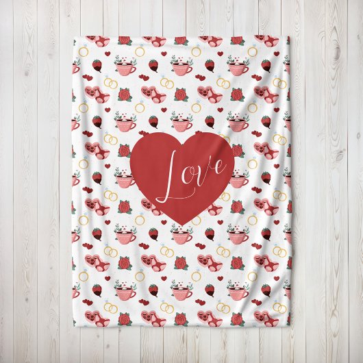Cute Valentine`s Day Blanket With A Red Heart フリースブランケット