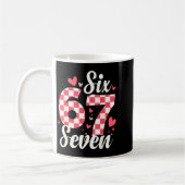 Cute Valentine Six Seven Checkerboard Love Nk Hear コーヒーマグカップ (左)