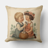 Cute Vintage Kids クッション (正面)