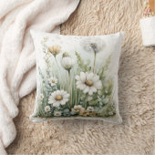 Cute watercolour of wild flowers and grasses  クッション (ブランケット)