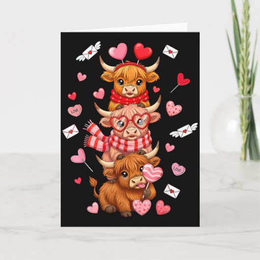 Cute Western Valentine Highland Cows With Hearts  カード (正面)