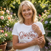 Cute, whimsical and warm Grandma Tシャツ