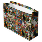 Cute Whimsical Cats and Folk Art Flowers ラージペーパーバッグ (裏面アングル)
