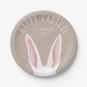 Cute White Bunny Ears On Beige Happy Easter ペーパープレート (正面)