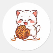 Cute White Cat Playing with Woolen Ball sticker ラウンドシール (正面)