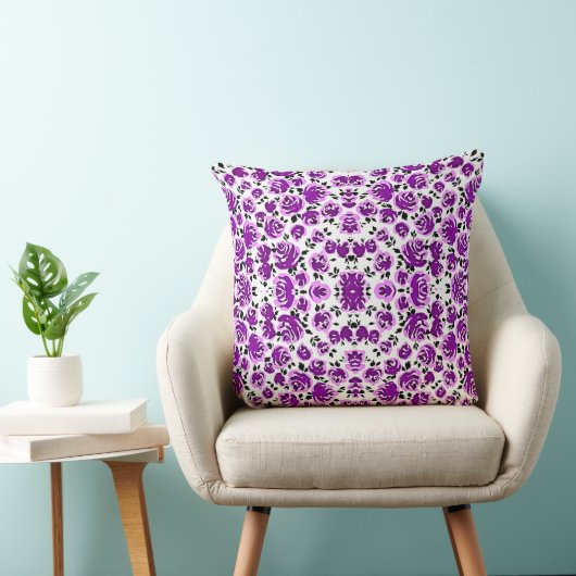Cute white violet roses patterns クッション (椅子)
