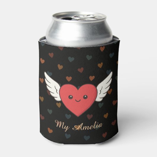 Cute Winged Heart Can Cooler – Valentine Gift 缶クーラー (缶正面)