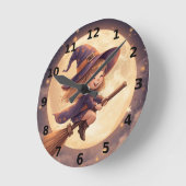 Cute Witch Halloween Wall Clock – Spooky Decor ラウンド壁時計 (傾斜)