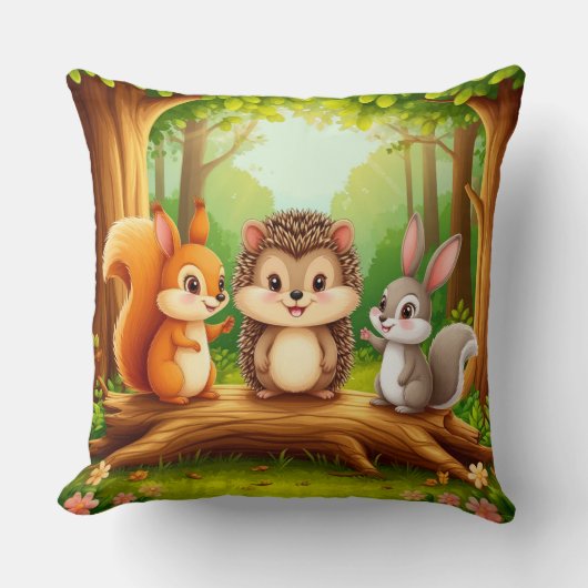 Cute Woodland Animal Friends クッション (正面)