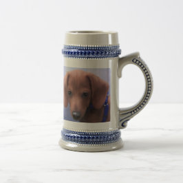 Cutenessの積み過ぎの子犬のコーヒーカップ ビールジョッキ