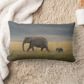 Cutest Baby Animals | African Elephant Family ランバークッション (ブランケット)